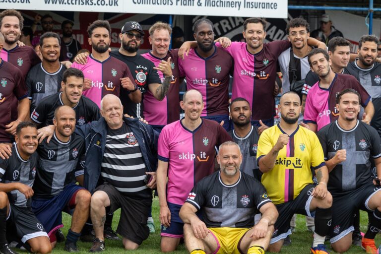 Coirmão inglês, rivais brasileiros e gigantes europeus: Corinthians é parabenizado por diversos clubes pelos 116 anos